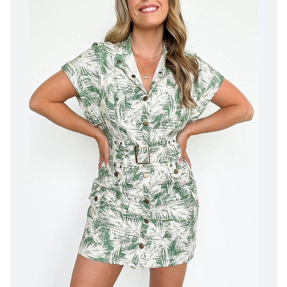 NWT On Island Time Belted Tropical Geeen Leaf Vacation Dress Sz Sm